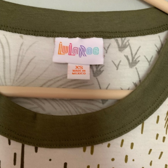 NWT Tropical Palms and Leaves Top LuLaRoe - Picture 4 of 5